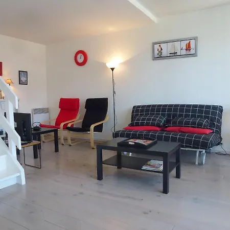 Apartment Les Marinas-7 By Interhome *